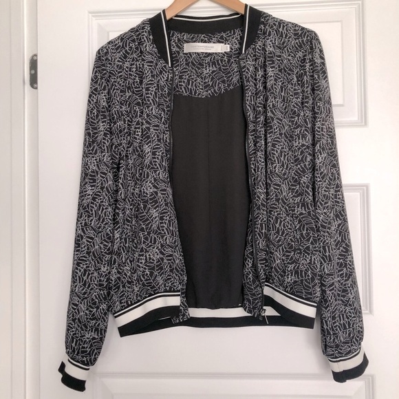 Black and white light bomber jacket, size medium - Picture 3 of 6